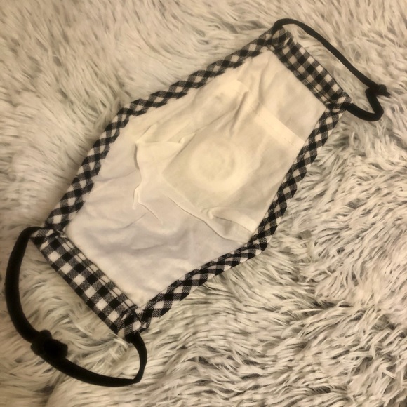 Black & White Gingham Vented Filter Mask - Picture 5 of 6